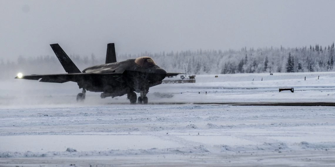F-35: Ακόμη ένας σύμμαχος των ΗΠΑ «ενεργοποιεί» τα stealth μαχητικά